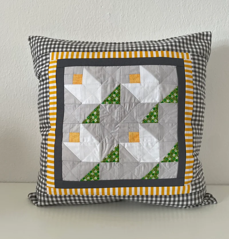 Patchwork Kissenhülle, Landhausstil Kissenbezug, grau/gelb/grün/weiß 40x40cm
