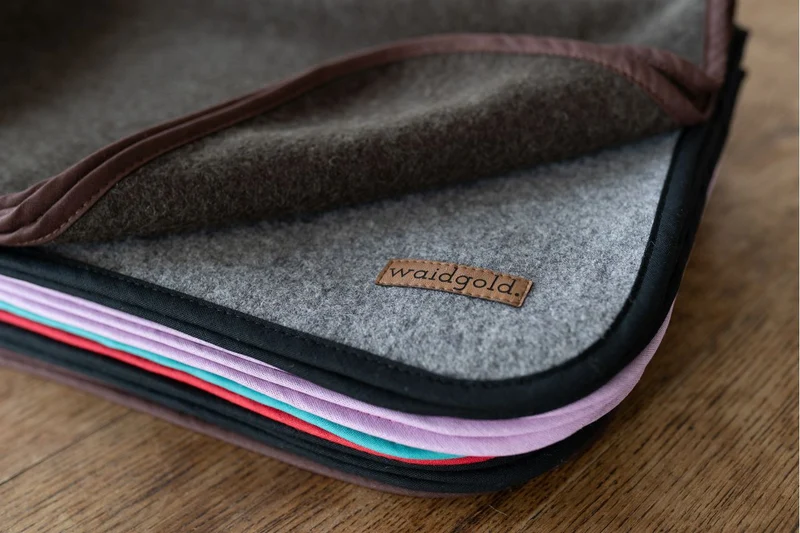 waidgold® Hundedecke Himmelsblick aus 100 % Loden