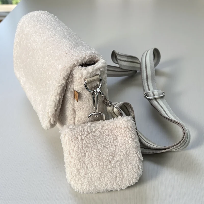 Leckerli/-Kotbeutelspender Toyo | Nordic Teddy