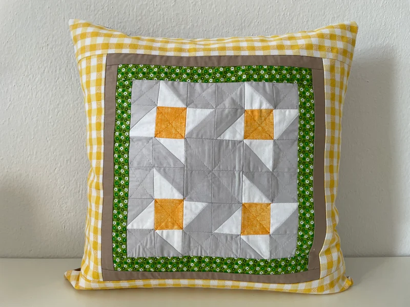 Patchwork Kissenhülle, Landhausstil Kissenbezug, grau/gelb/grün/beige 40x40cm