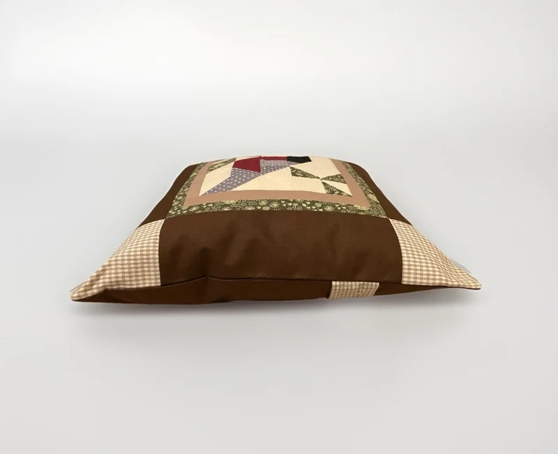 Patchwork Kissenhülle, Landhausstil Kissenbezug, * Vogel *braun/gelb/grau 40x40cm