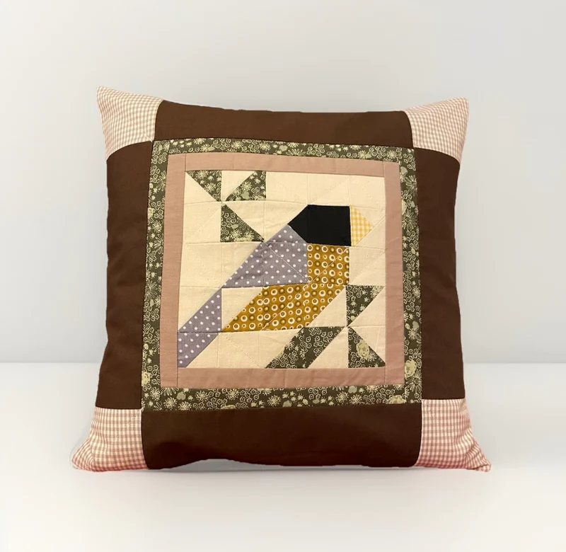 Patchwork Kissenhülle, Landhausstil Kissenbezug, * Vogel *braun/gelb/grau 40x40cm