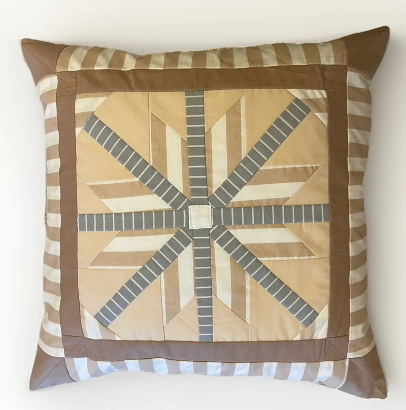 Patchwork Kissenhülle, Landhausstil Kissenbezug, beige/weiß/grau 40x40cm