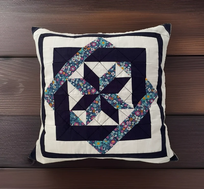 Patchwork Kissenhülle, Landhausstil Kissenbezug, blau/weiß 40x40cm