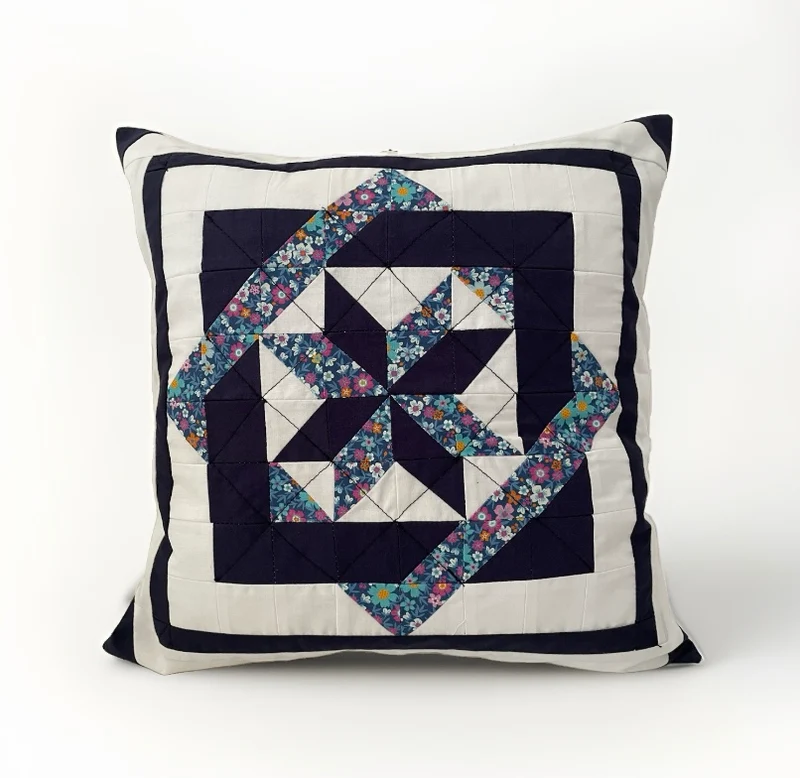 Patchwork Kissenhülle, Landhausstil Kissenbezug, blau/weiß 40x40cm