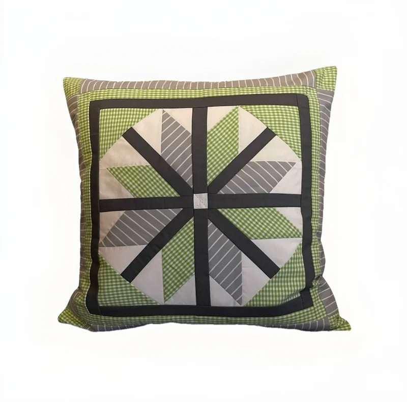 Patchwork Kissenhülle, Landhausstil Kissenbezug, grau/weiß/grün 40x40cm