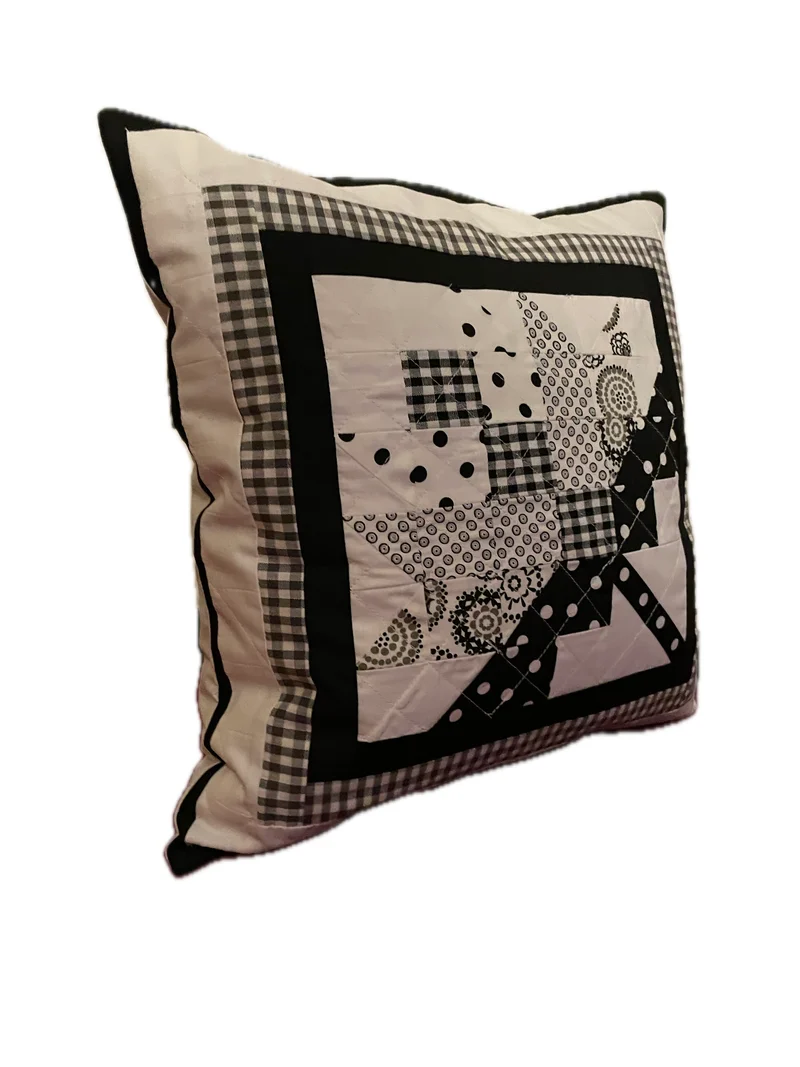 Patchwork Kissenhülle, Landhausstil Kissenbezug, weiß/schwarz 40x40cm