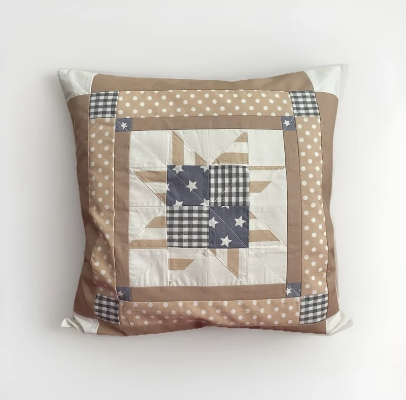 Patchwork Kissenhülle, Landhausstil Kissenbezug, beige/weiß/grau 40x40cm