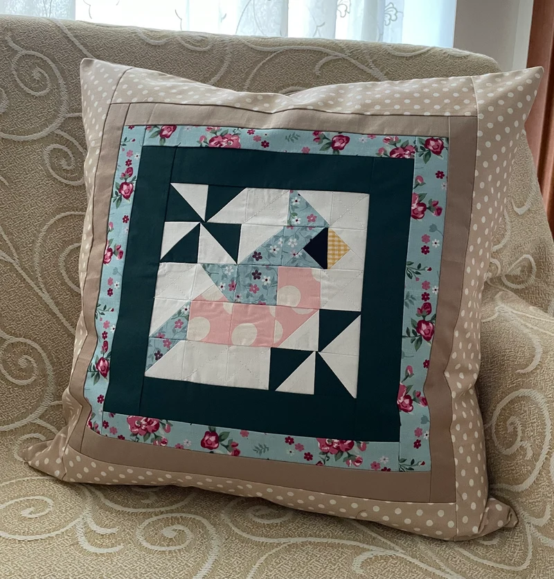 Patchwork Kissenhülle, Landhausstil Kissenbezug, Vogel