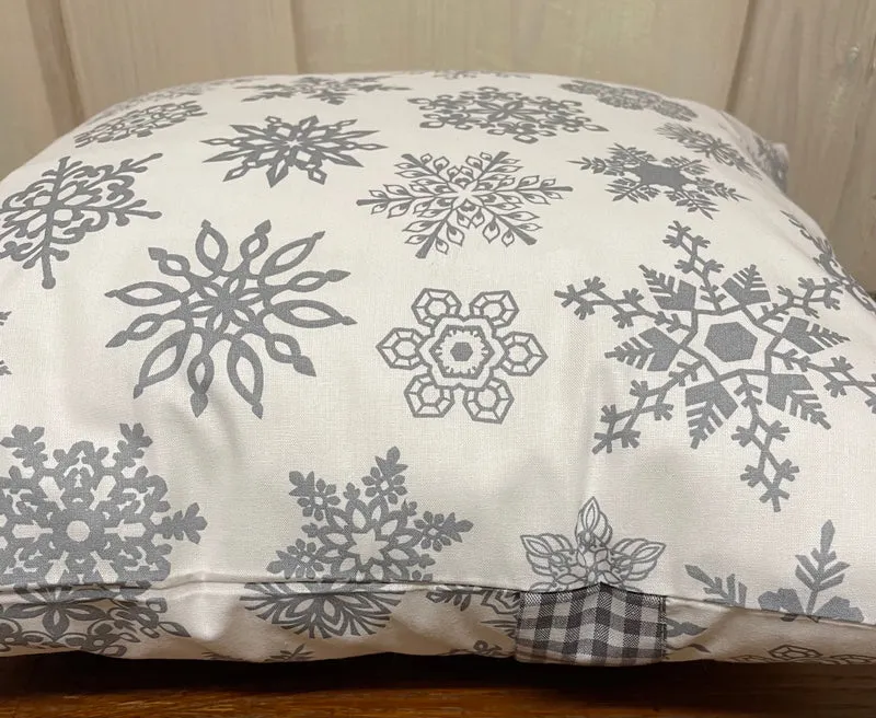 1x Weihnachtliche Landhausstil Kissenhülle * Kissenbezug * Dekokissen * weiß/grau