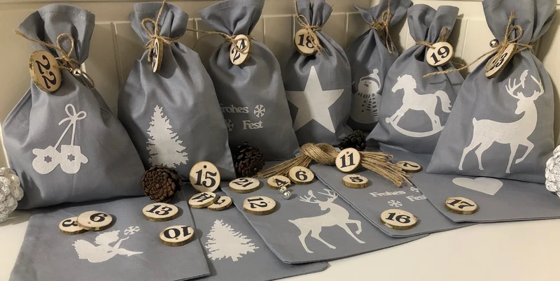 Adventskalender,Landhausstil Adventskalender, Adventskalender Säckchen zum befüllen, 24 Stoff Säckchen * grau/weiß