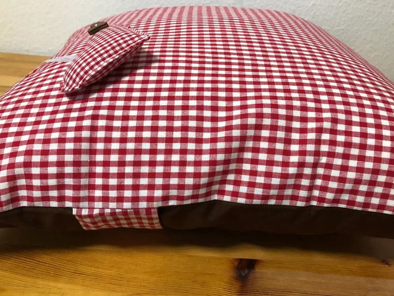 Landhausstil Kissenhülle * Kissenbezug * rot/weiß/braun kariertes Dekokissen mit Herzanhänger