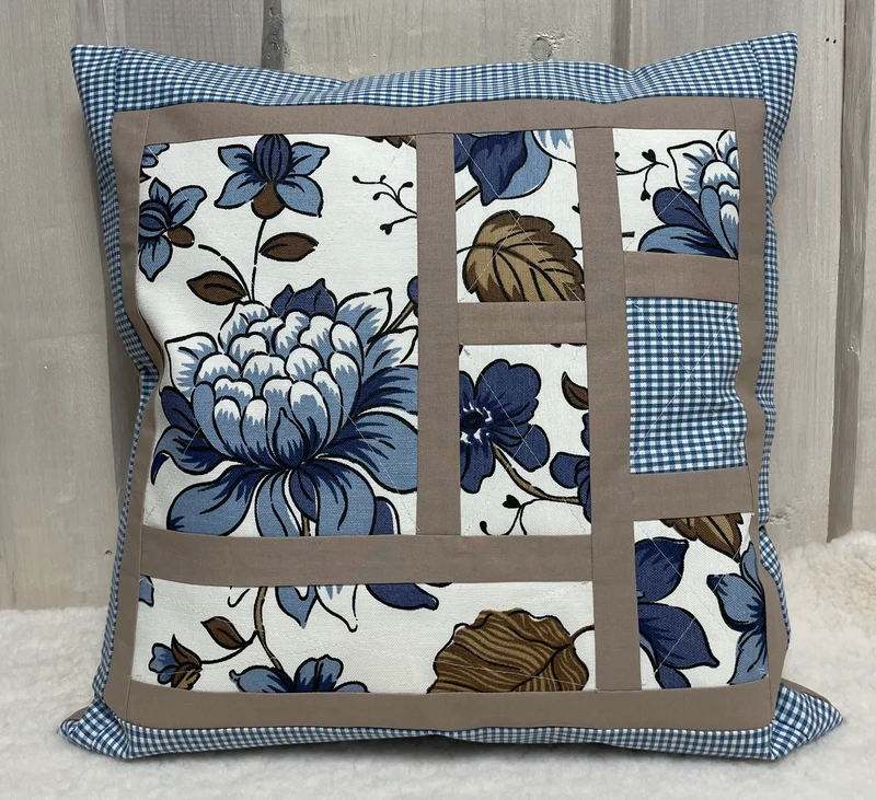 Patchwork Kissenhülle, Landhausstil Kissenbezug, blau / beige 40x40cm.