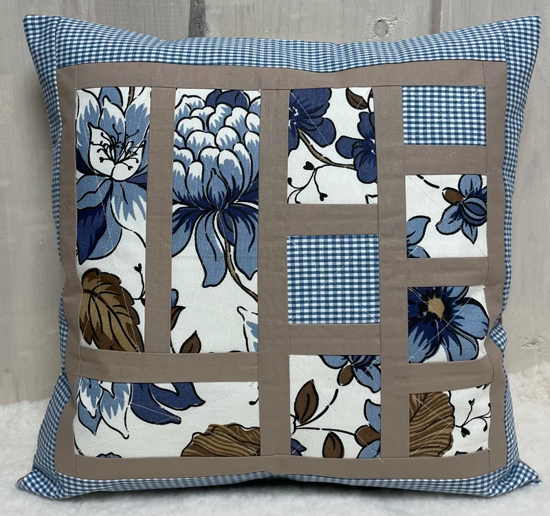 Patchwork Kissenhülle, Landhausstil Kissenbezug, blau / beige 40x40cm.