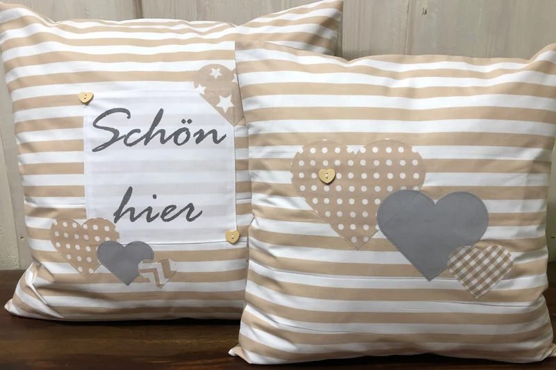 Landhausstil Kissenhülle * Kissenbezug * Dekokissen „ Schön hier „ beige/weiß gestreift