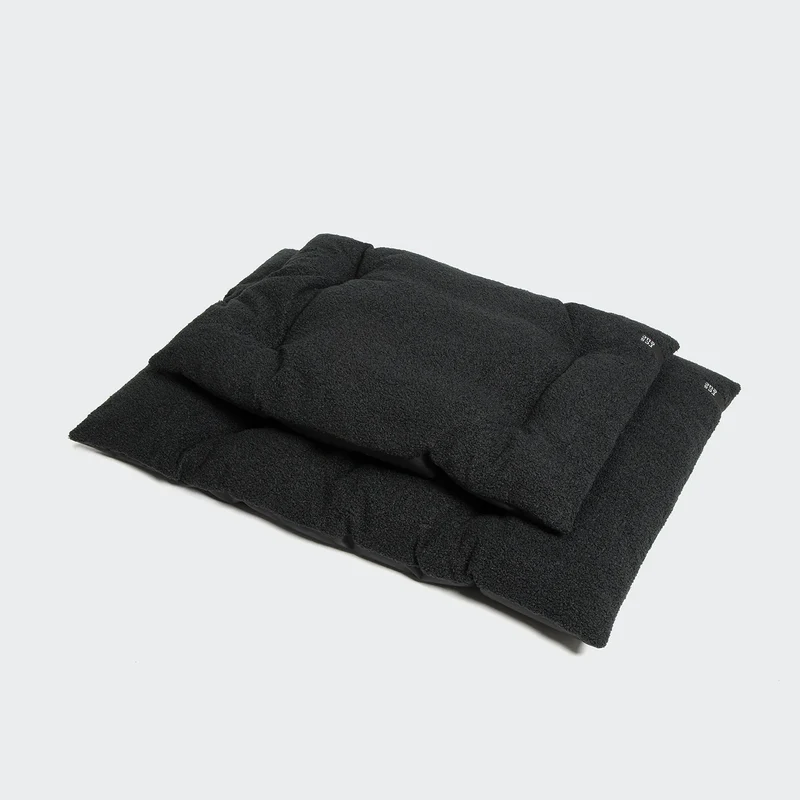 RESC7UE Hundekissen Plush Black