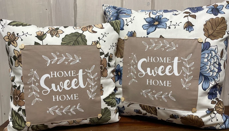 Landhausstil Kissenhülle * Kissenbezug * Dekokissen „ Home Sweet Home „ beige/blau geblumt