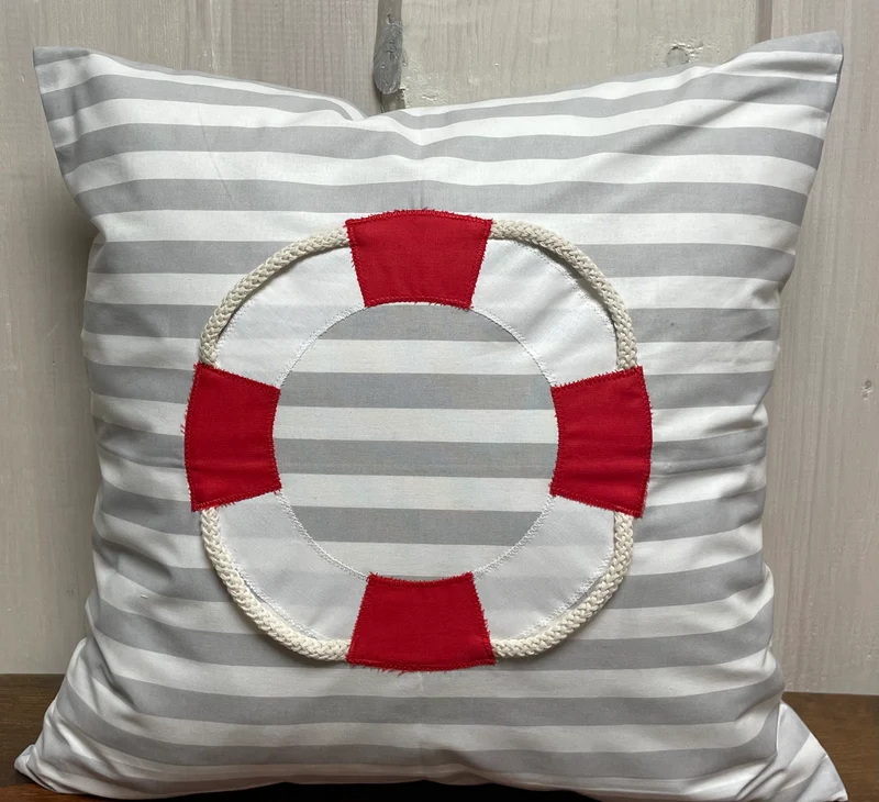 Maritime Kissenhülle, Landhausstil Deko Kissenbezug, Rettungsring grau/weiß/rot gestreift