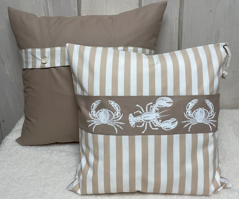 Maritime Kissenhülle, Landhausstil Dekokissen * Krebse * beige/weiß