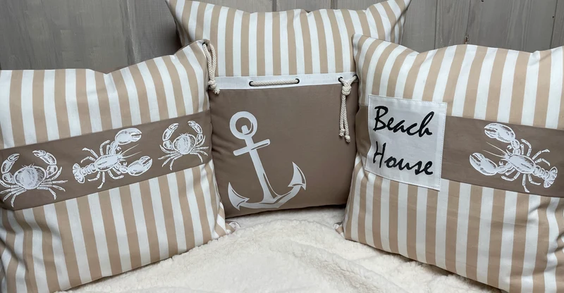 Maritime Kissenhülle, Landhausstil Dekokissen * Krebse * beige/weiß