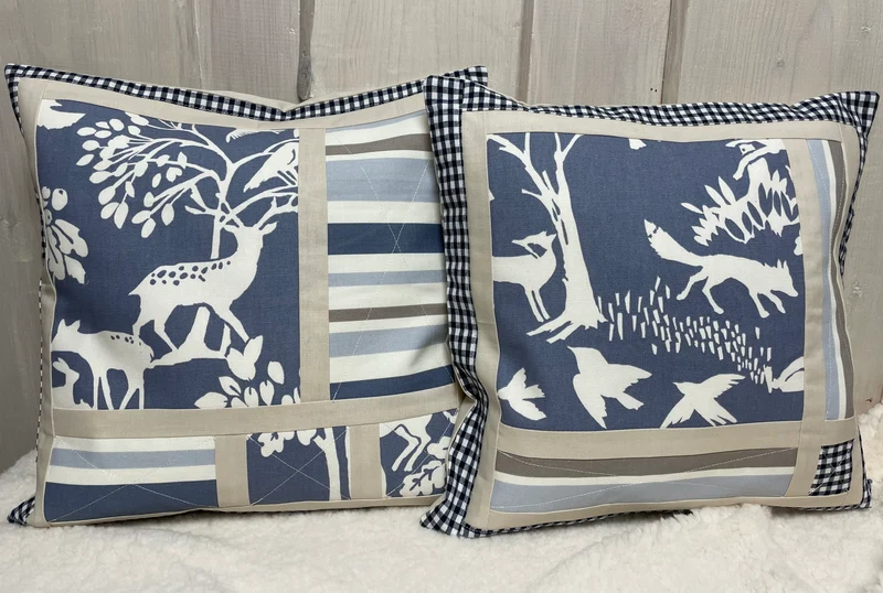 Patchwork Kissenhülle, Landhausstil Kissenbezug, blau / creme 40x40cm.
