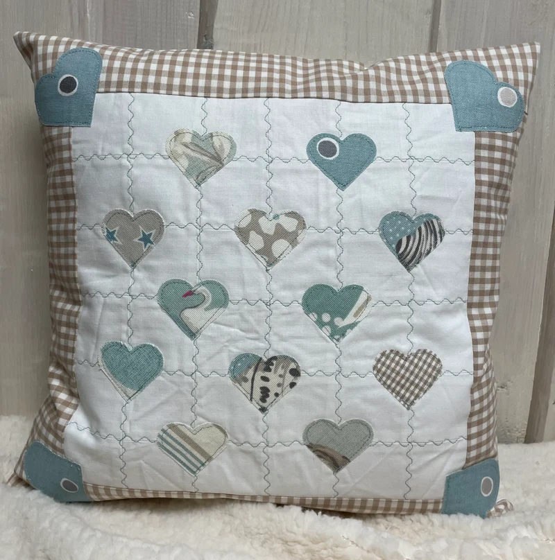 Patchwork Kissenhülle, Landhausstil Kissenbezug, mint/beige/weiß 40x40cm.