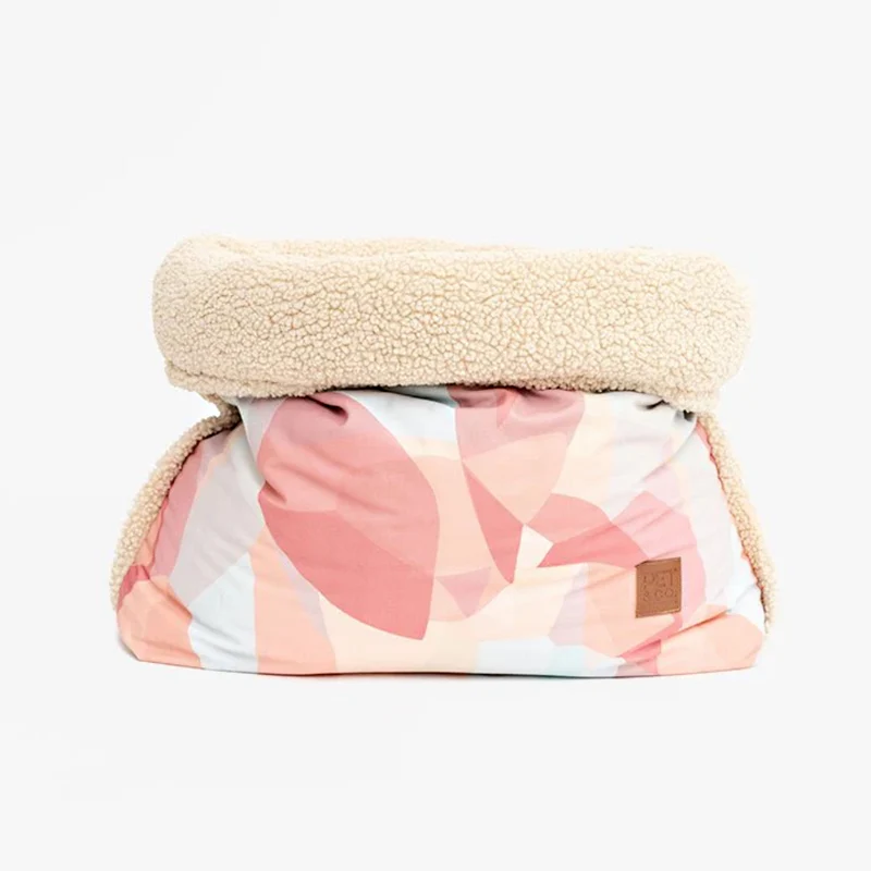 Pet & Co. Kuschelsack / Snuggle Bed Canvas Teddy Fur