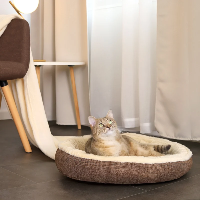 Katzenbett mit Plüsch in Donutform