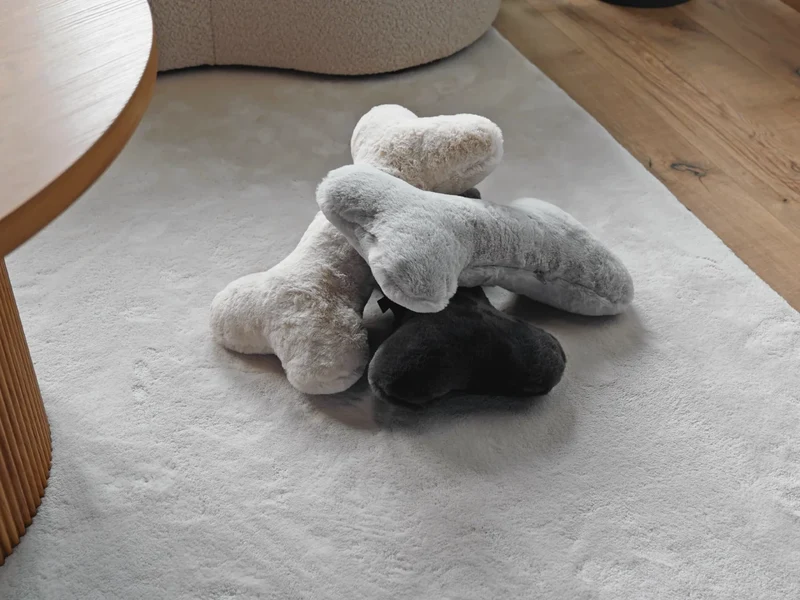 mypado Plush Knochenkissen