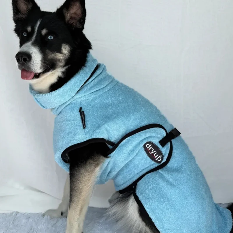 Hundebademantel Hellblau