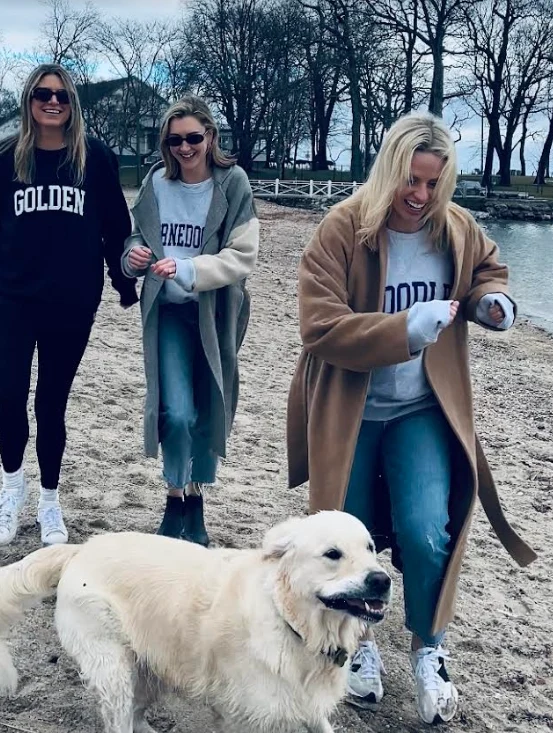 NAVY COZYDOG SWEATSHIRT