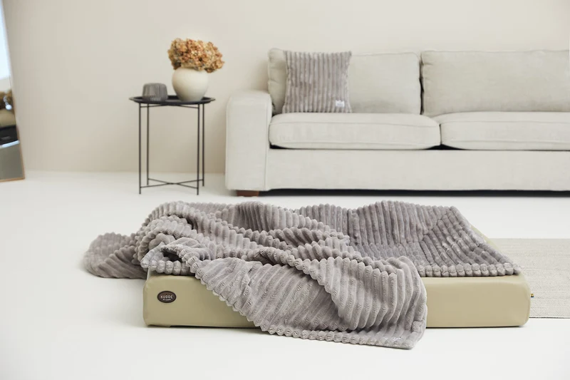 Kuscheldecke VÄRME Breitcord