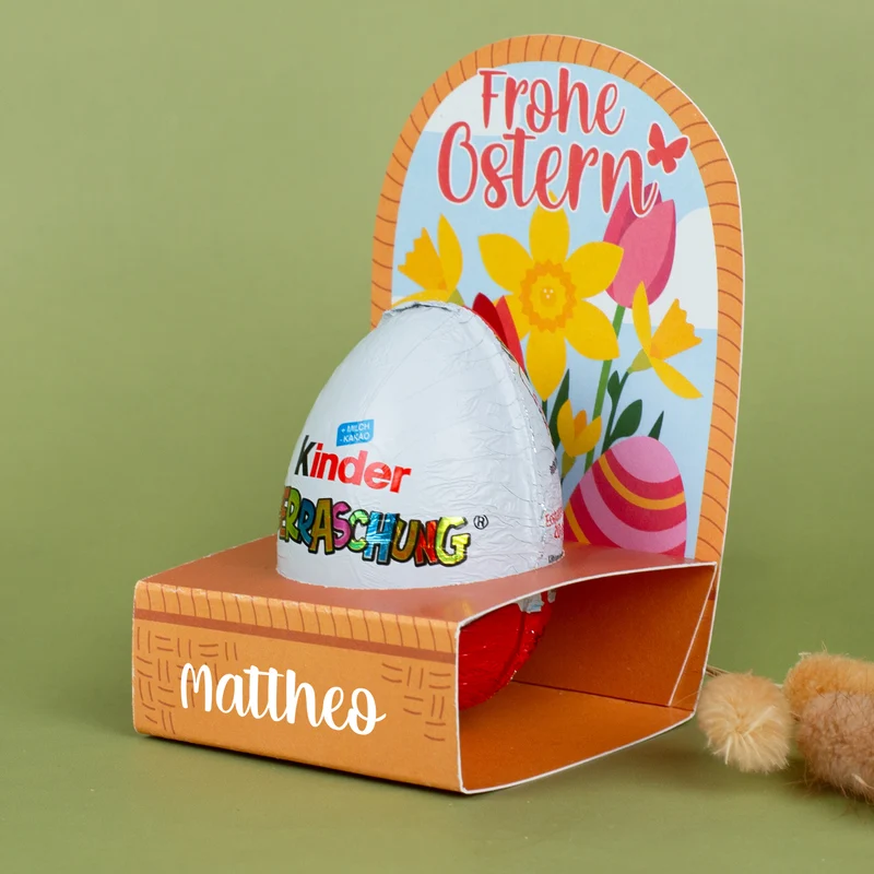 Personalisiertes Überraschungsei in Geschenkverpackung mit Name | Osterkörbchen mit Blumen Motiv