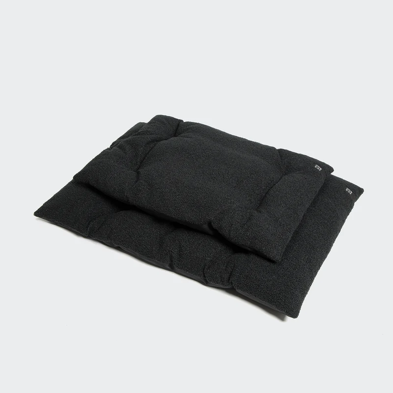 RESC7UE Hundekissen Plush Black