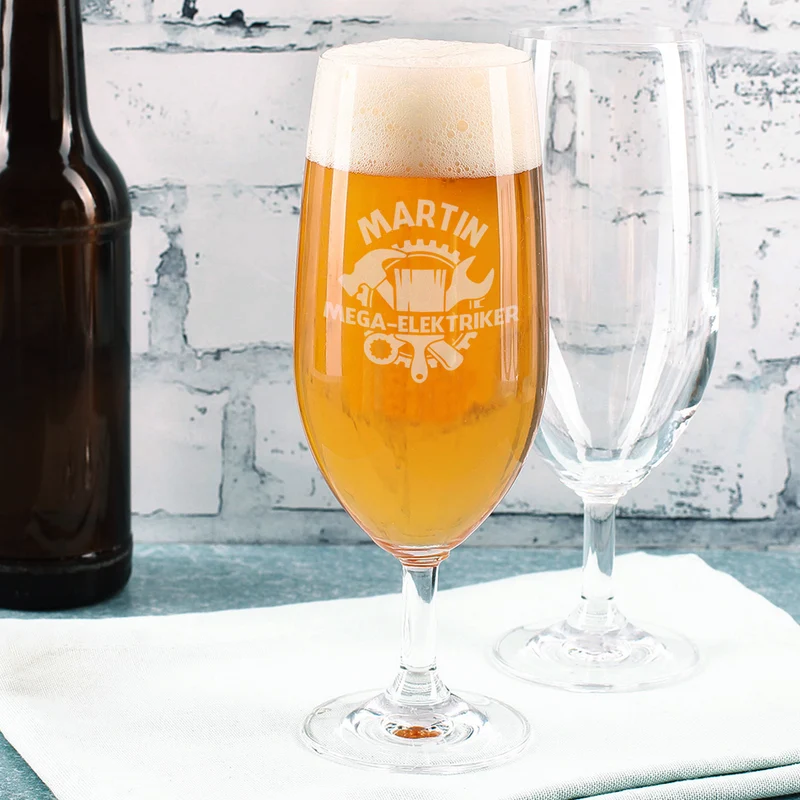 Personalisiertes Geschenkset für Handwerker | Präsentkorb mit Handtuch, Bierglas, Landbier, Nudeln & Pesto