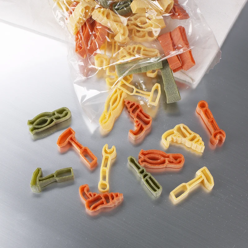 Personalisiertes Geschenkset für Handwerker | Präsentkorb mit Handtuch, Bierglas, Landbier, Nudeln & Pesto