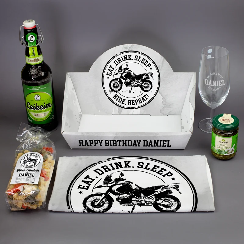 Personalisiertes Biker Geschenkset mit Bier, Glas, Nudeln | Gefüllter Geschenkkorb für Motorradfahrer