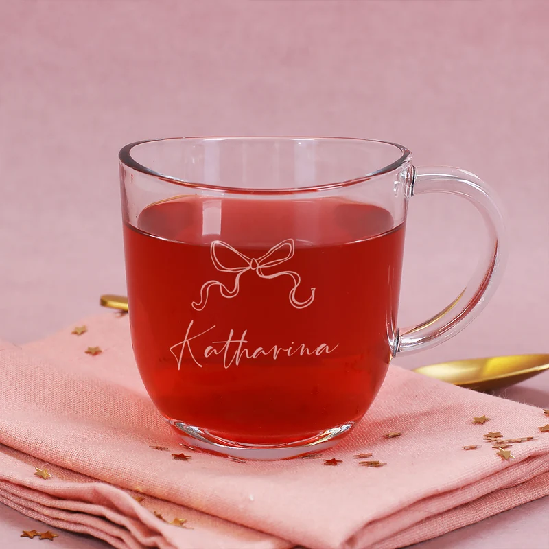 Personalisiertes Geschenkset zu Weihnachten mit Glastasse, Tee, Stollen & Geschenkbox