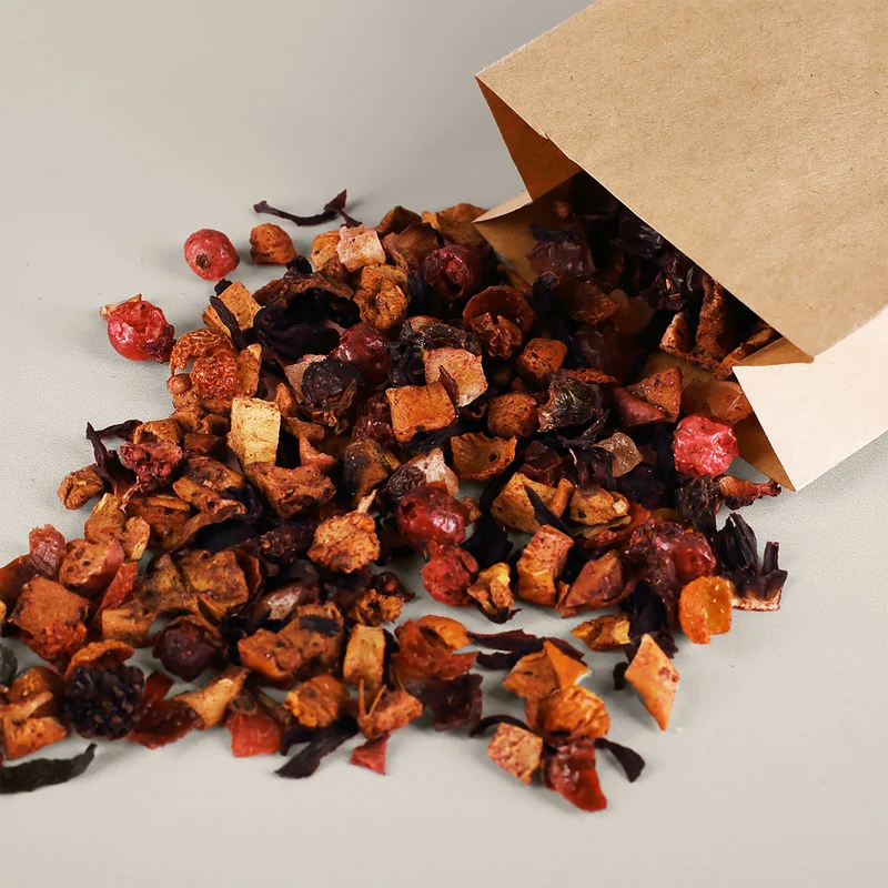 Personalisiertes Geschenkset mit Yoga-Rentier für Weihnachten – Tasse, Tee, Kerze & Lindorkugeln