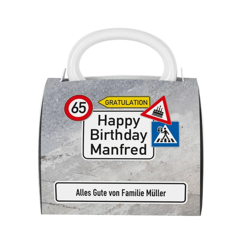 Tasse zum Geburtstag in Tassentasche mit Verkehrszeichen, Alter & Name