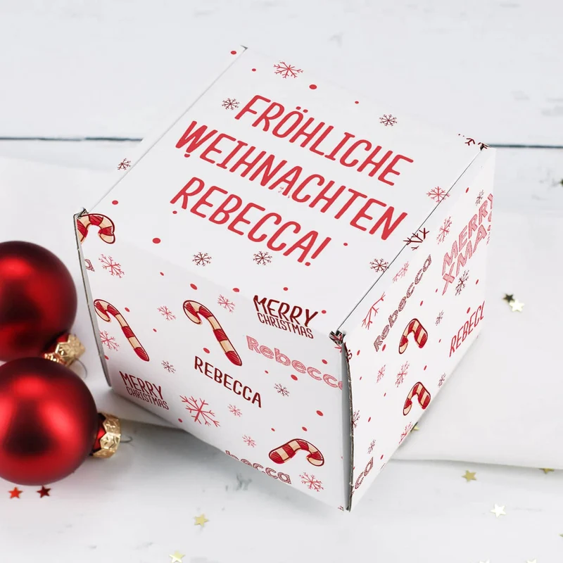 Geschenkset mit personalisierter Tasse und kleinen Christstollen mit weihnachtlichen Zuckerstangen-M