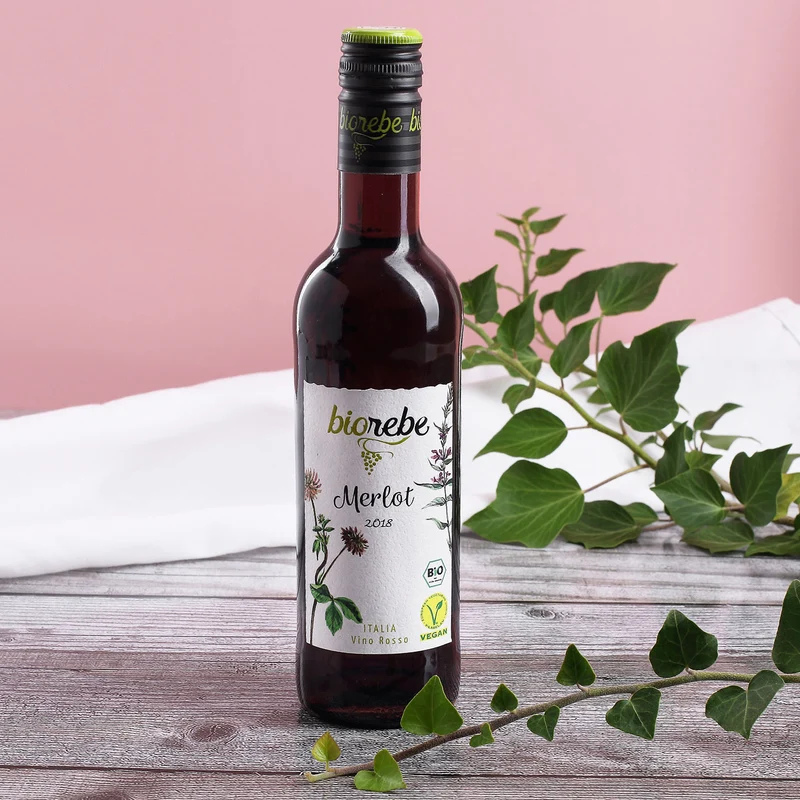 Biorebe Wein mit graviertem Glas und persönlicher Holzbox