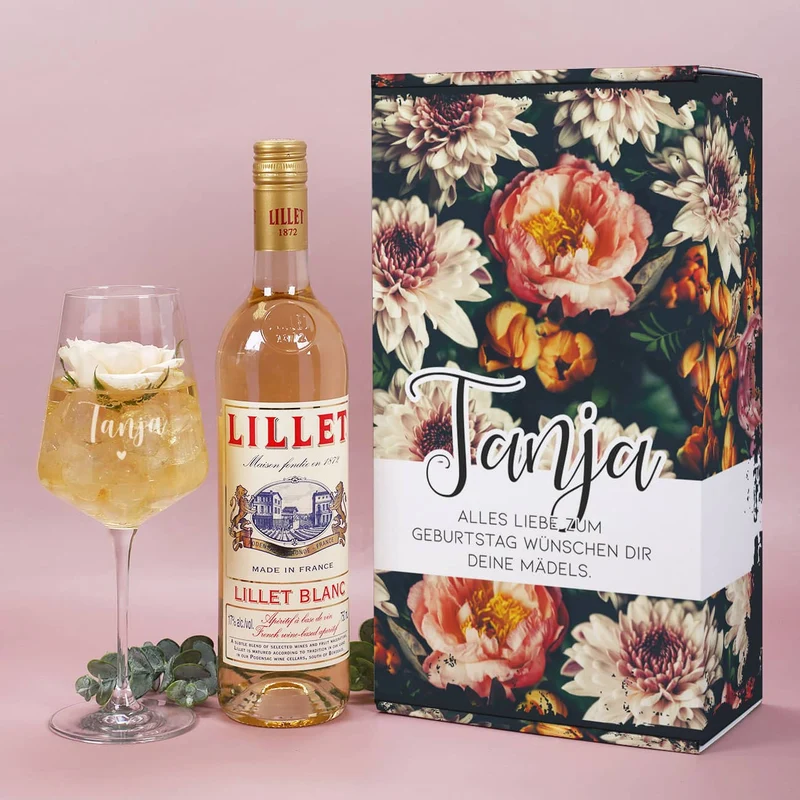 Lillet Geschenkset mit graviertem Weinglas und eleganten Vintage Blumenmotiv