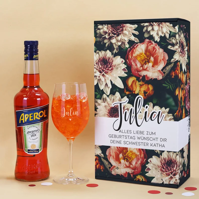 Lillet Geschenkset mit graviertem Weinglas und eleganten Vintage Blumenmotiv
