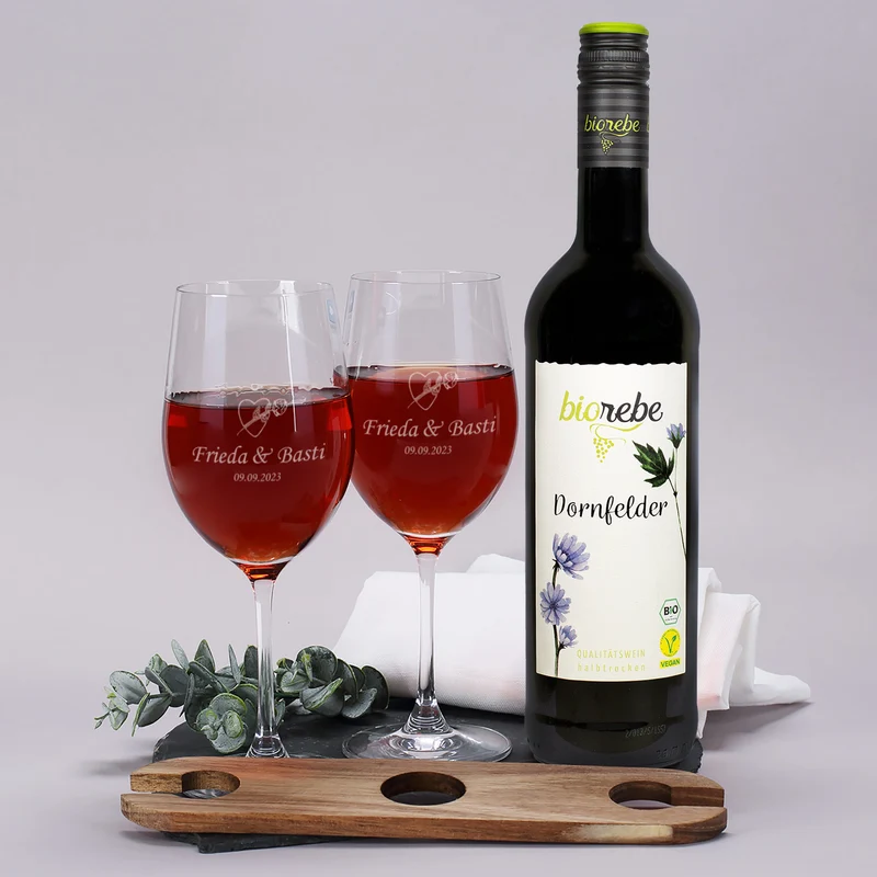 Wein-Set mit zwei Weingläsern, Weinbutler und Biorebe Wein | Geschenk Set zur Hochzeit