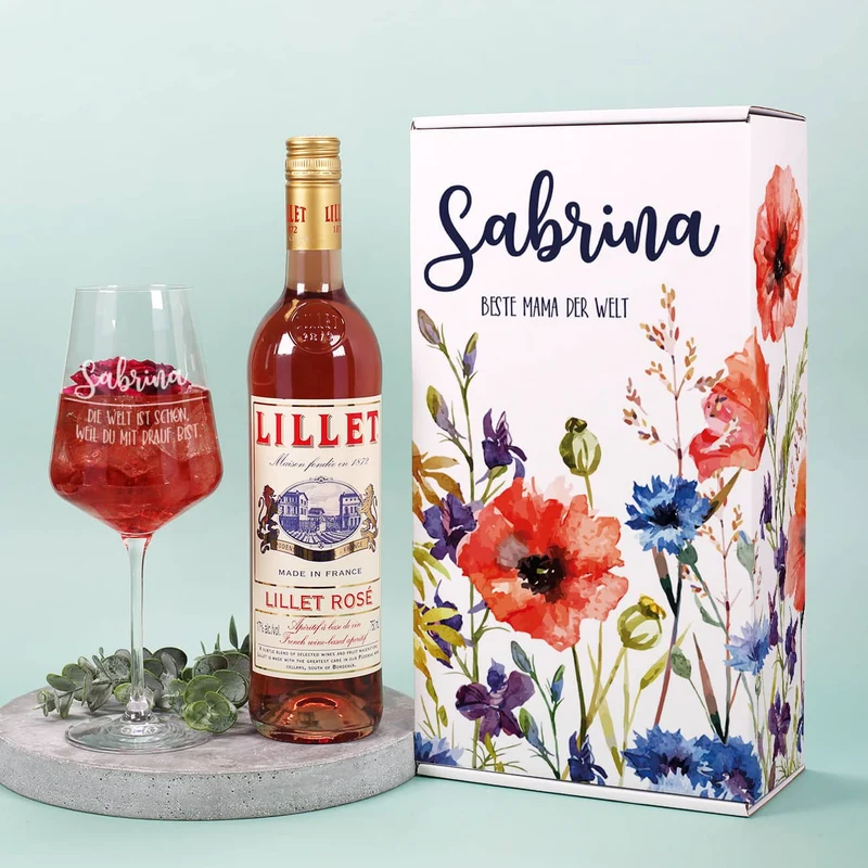 Lillet Geschenkset zum Muttertag mit bunten Frühlingsblumen und gravierten Weinglas