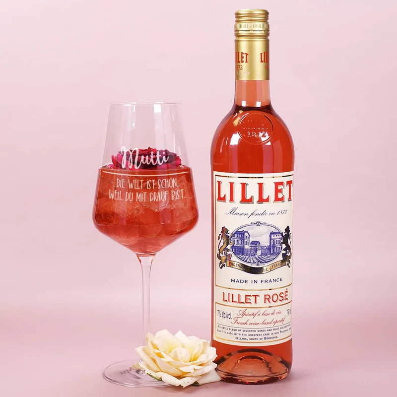 Lillet Geschenkset zum Muttertag mit bunten Frühlingsblumen und gravierten Weinglas