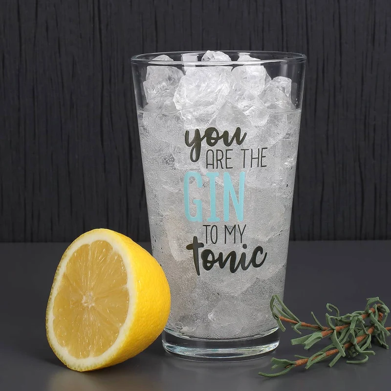 Gin Tonic Geschenkset mit Glas, Mini Bombay und Thomas Henry Tonic