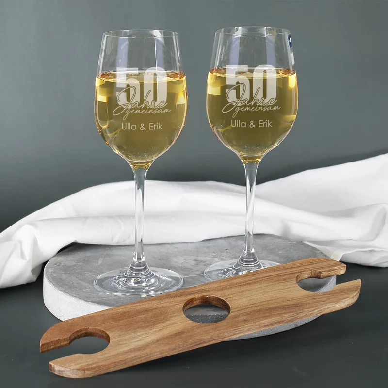 50 Jahre gemeinsam - Geschenkset zur goldenen Hochzeit mit Wein nach Wahl, Wunschnamen und Text