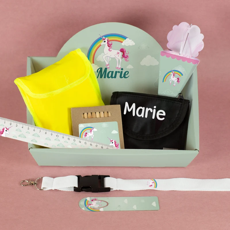 Personalisierbares Einhorn Geschenkset zur Einschulung für Mädchen | 8 Teile